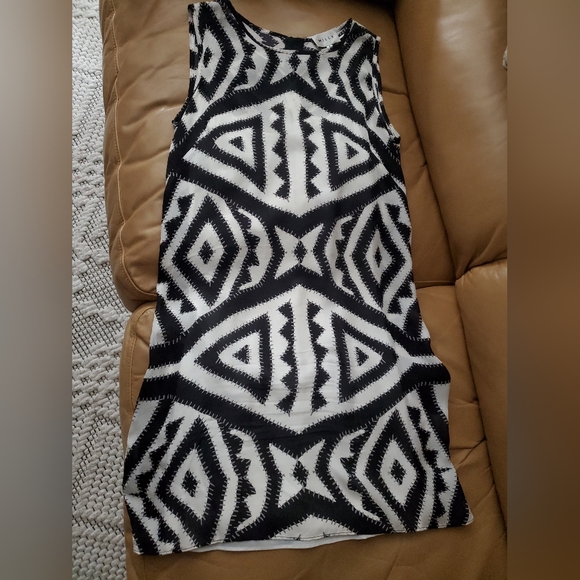 Milly Silk Geometric Print Shift Mini Dress size 2 - Picture 1 of 6